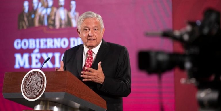 Llama AMLO al diálogo, que se resuelva por vía legal conflicto en Notimex