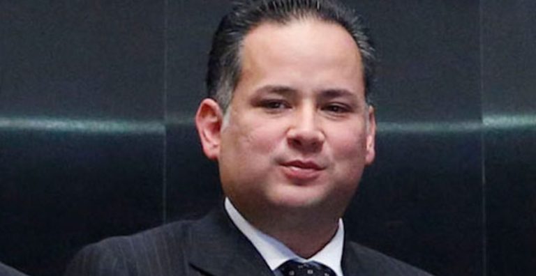 UIF denuncia a 99 factureras vinculadas con los Panama Papers