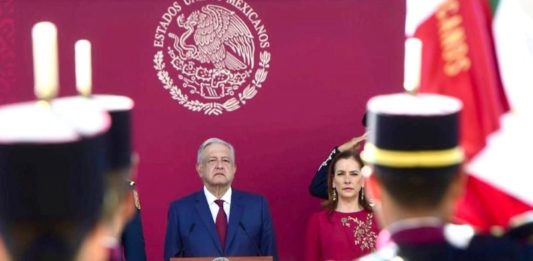 AMLO encabeza ceremonia por 107 años de la Marcha de la Lealtad