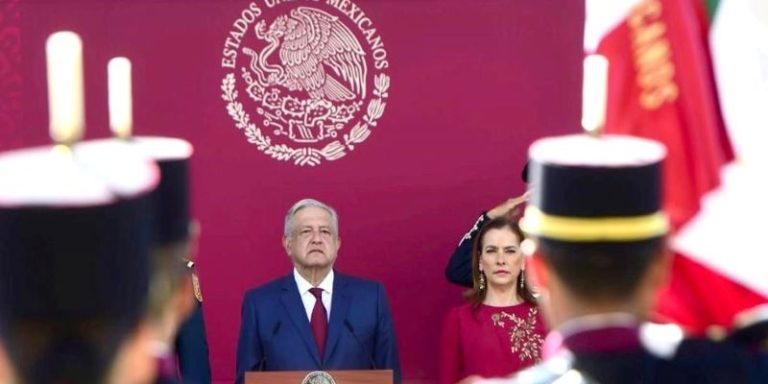 AMLO encabeza ceremonia por 107 años de la Marcha de la Lealtad