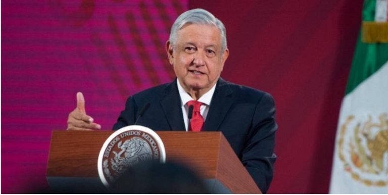 AMLO espera dictamen de horario de verano