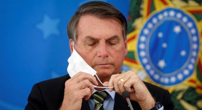 Bolsonaro pide 'volver a la normalidad', llama 'gripita' a Covid-19