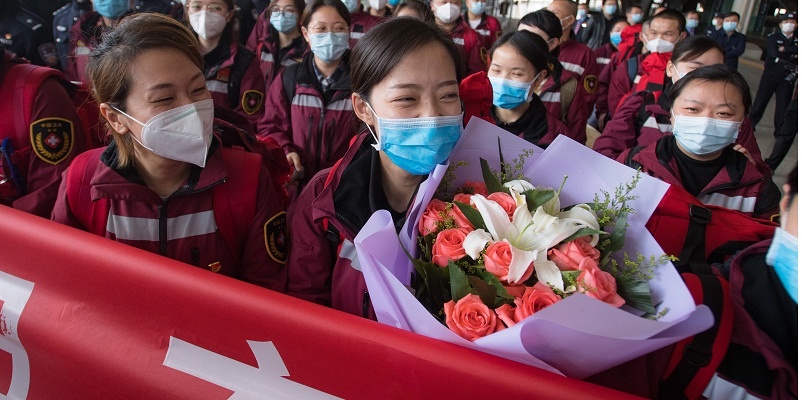 China, brigadas médicas regresan a casa ¡heroínas y héroes!
