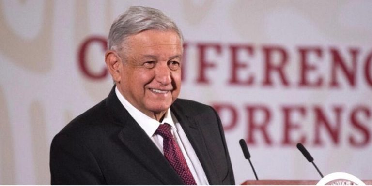 AMLO 10 mil ventiladores y 10 mil monitores