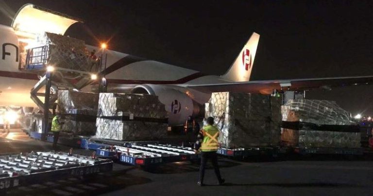 China dona respiradores y 50 mil pruebas para Covid