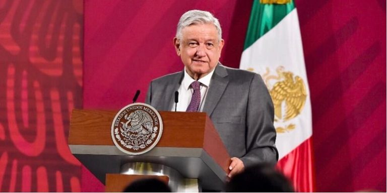 Obras esenciales se mantienen: AMLO