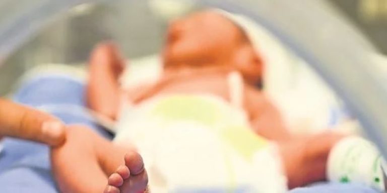Padres nombran 'Gatell Covid' a recién nacido en Coahuila