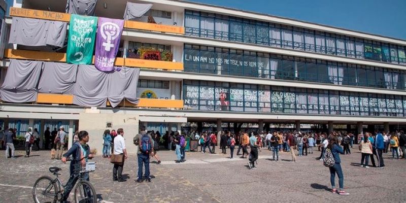 Por Covid, paristas entregan Facultad de Filosofía de la UNAM