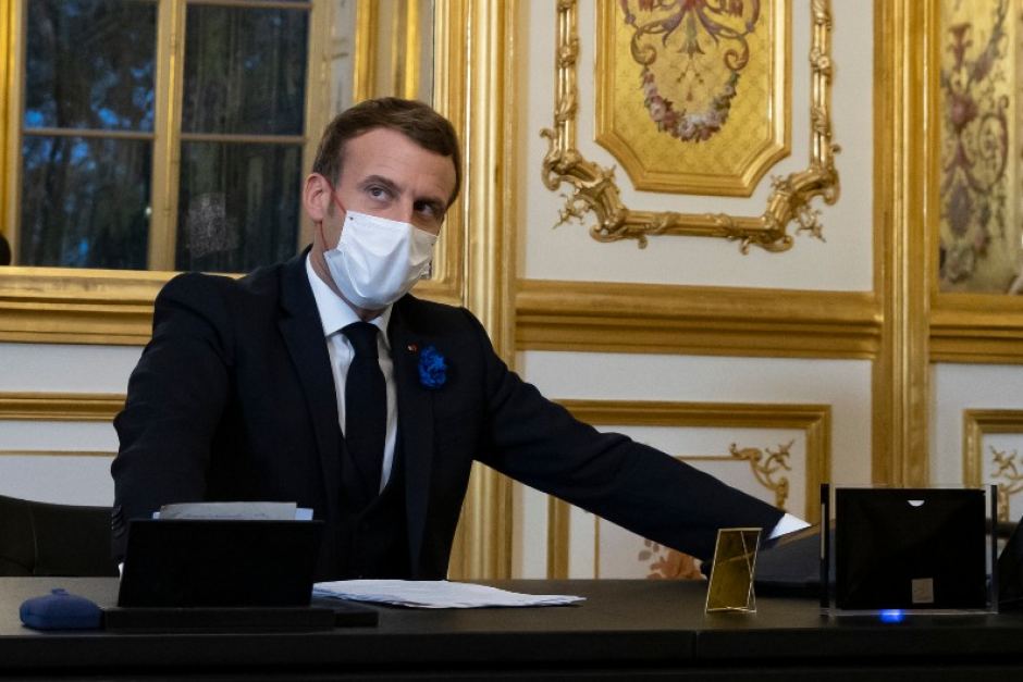 Macron felicita a Biden por regreso al "Acuerdo de París"