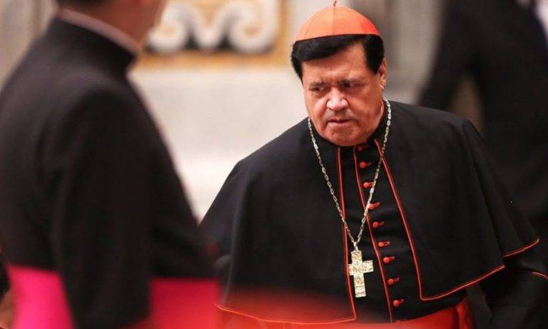 Cardenal Norberto Rivera sigue delicado tras contagiarse de Covid-19