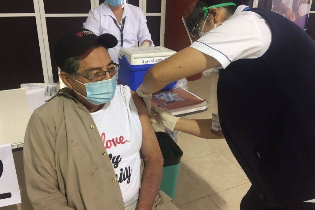 Llega a asilos y domicilios la vacuna contra Covid