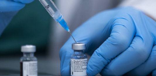 Pfizer y BioNTech prueban vacuna Covid-19 en embarazadas
