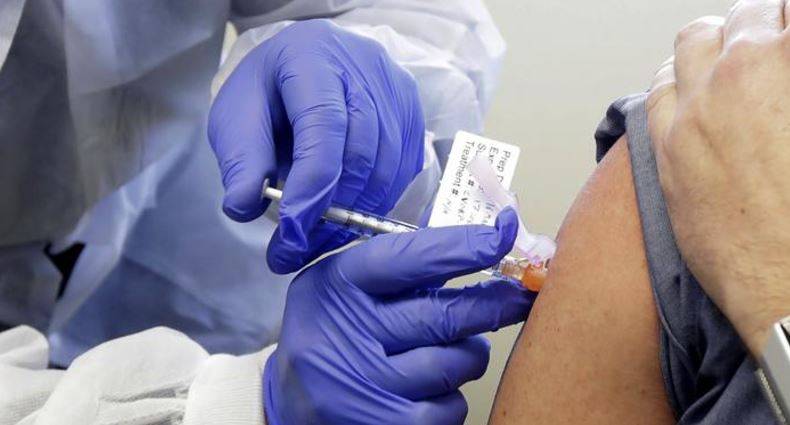 Vacunas podrían no ser efectivas ante nuevas variantes de Covid: OMS 