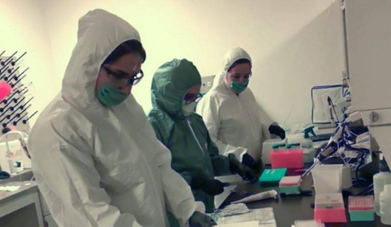 CDMX autoriza regreso a aulas para estudiantes de ciencias de la salud