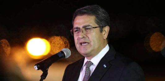 Estados Unidos investiga al presidente de Honduras