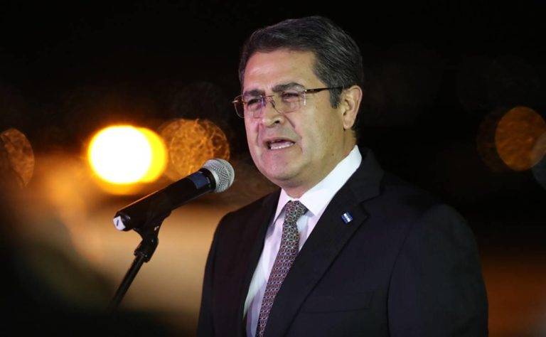 Estados Unidos investiga al presidente de Honduras
