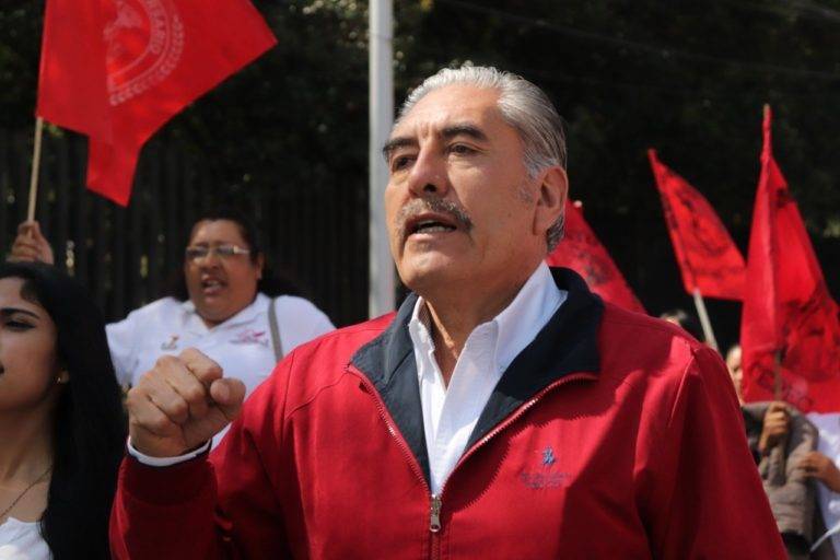 Precandidato priista dice que el PRI es corrupto y Del Mazo un arrastrado