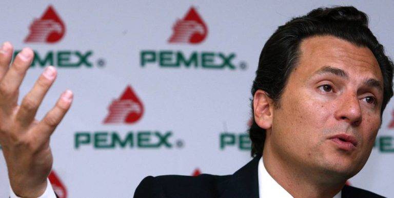 La UIF denuncia a Lozoya y a otros funcionarios por saqueo de 400 mdp a Pemex