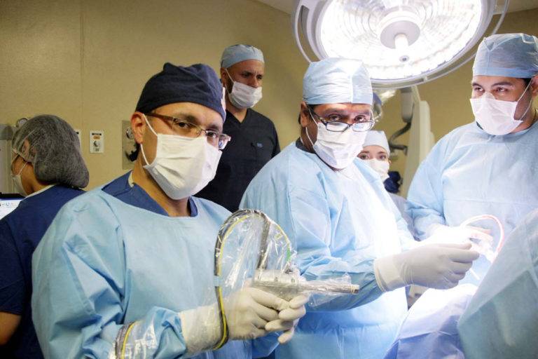 Médicos residentes quieren especializarse en México y no en Cuba