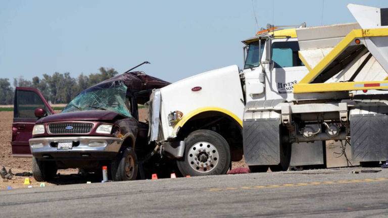 Diez mexicanos fallecen en accidente automovilístico en EU