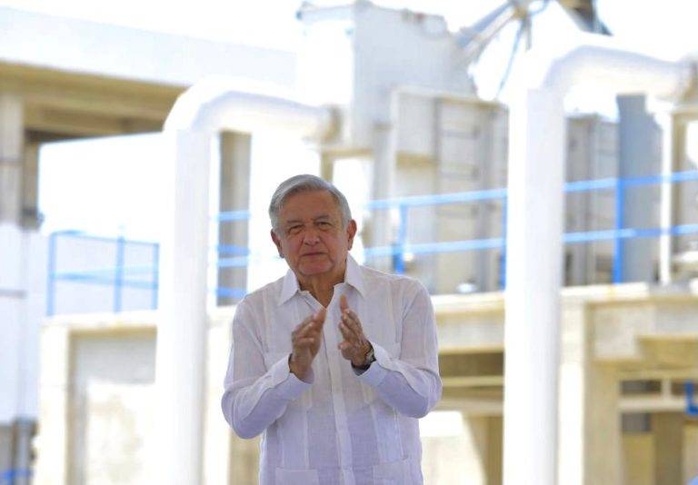 AMLO, uno de los presidentes mejor calificados de América