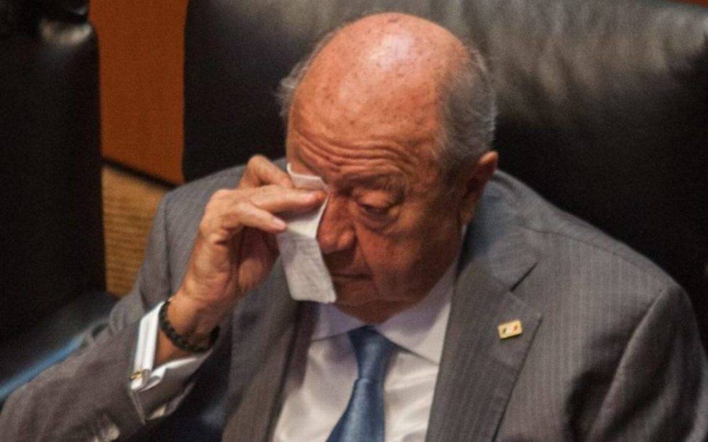 La FGR investiga a Romero Deschamps por depósitos millonarios