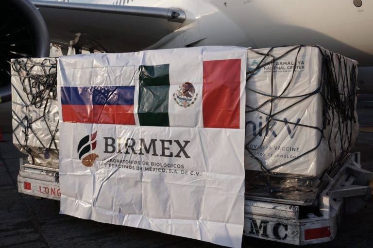 México recibió más de 600 mil vacunas Pfizer y Sputnik V