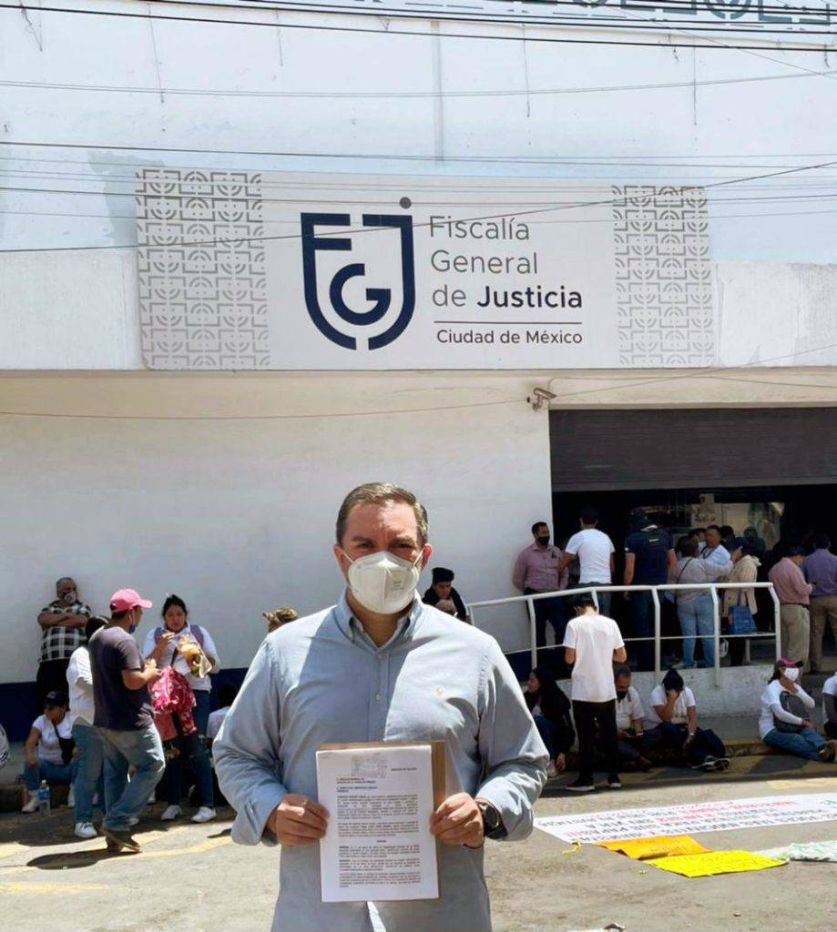 Diputado del PAN denuncia a Gatell por delitos contra la salud