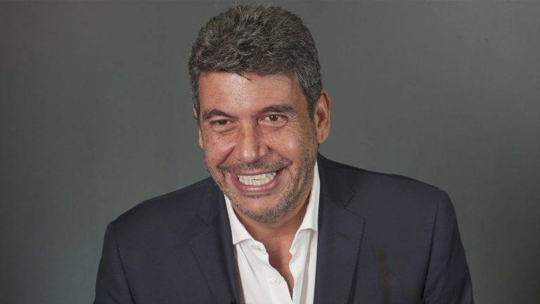 “Te casaste con la hija de Slim”; usuarios critican a Elías Ayub por su “fórmula del éxito”