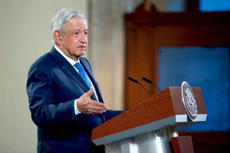 AMLO irá a la SCJN para revisar suspensión de reforma a Ley de Industria Eléctrica