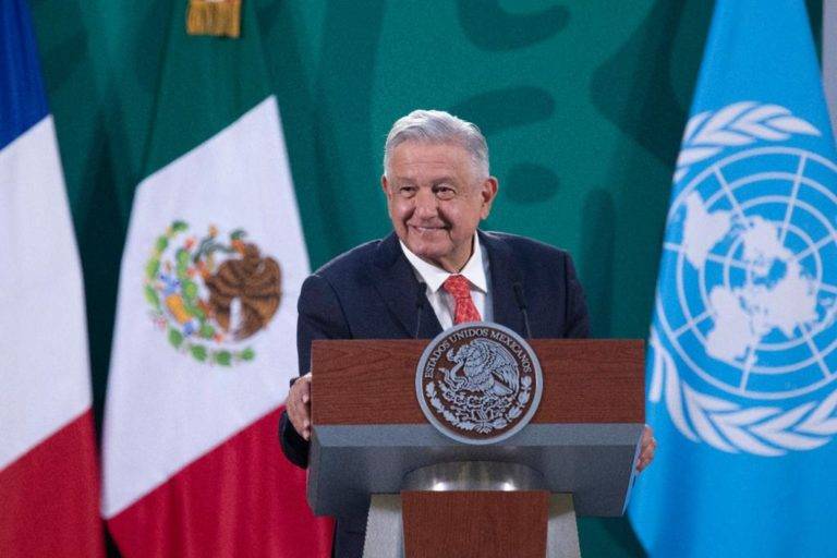 No me vacunaré esta semana, antes me haré estudio de anticuerpos: AMLO