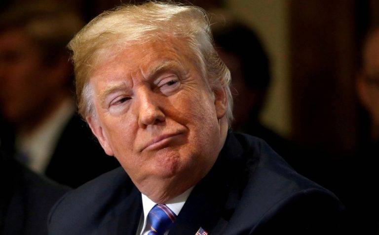 Trump regresará a las redes sociales con plataforma propia