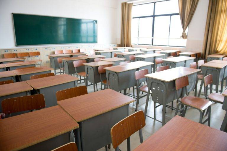 Regreso a clases inminente; AMLO, SEP y SSa afinan el calendario