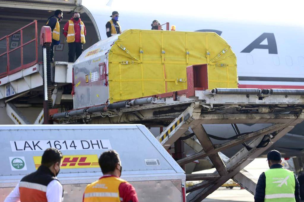 Llagan 600 mil 600 vacunas de Pfizer