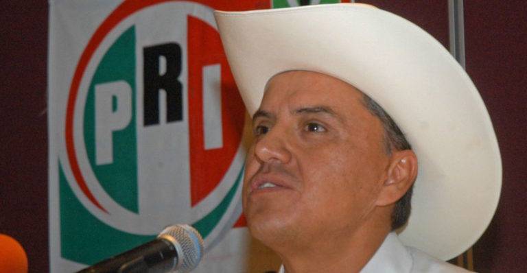 FGR pide ficha roja a la Interpol para ubicar a Roberto Sandoval
