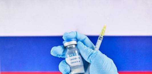 Vacuna contra Covid-19 Sputnik V, la que menos efectos adversos registra: SSa