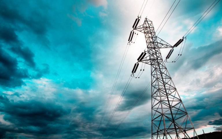 Aprueba Senado reforma eléctrica de AMLO