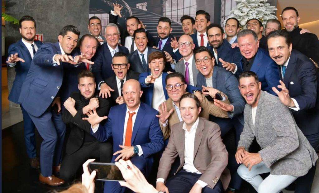 Murió tu productor... Pero que tal tus fiestecitas, recriminan a Salina Pliego