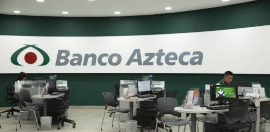 Banco Azteca devolverá dinero que ejecutiva robó a adulto mayor