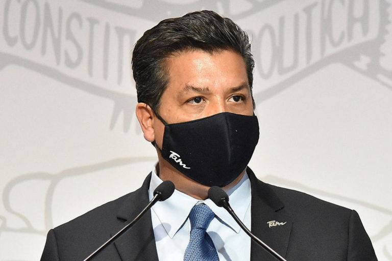 Presentan nuevas evidencias contra Cabeza de Vaca
