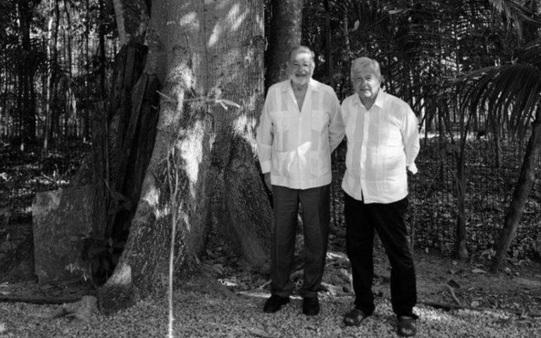 AMLO desayunó con Slim en Palenque; hablaron del Tren Maya