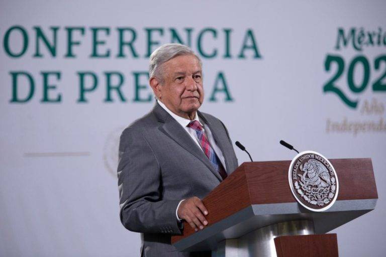 Por siglos no ha existido democracia en México: AMLO