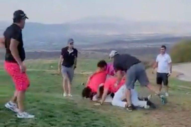 Pelea en campo de golf desata ola de memes en redes sociales