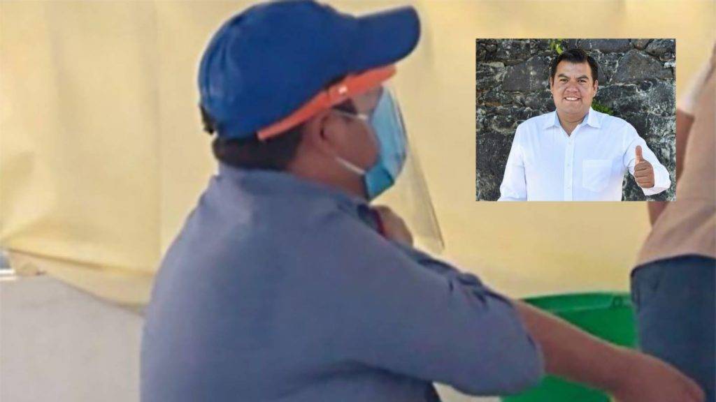 Acusan a candidato panista de saltarse la fila de vacunación