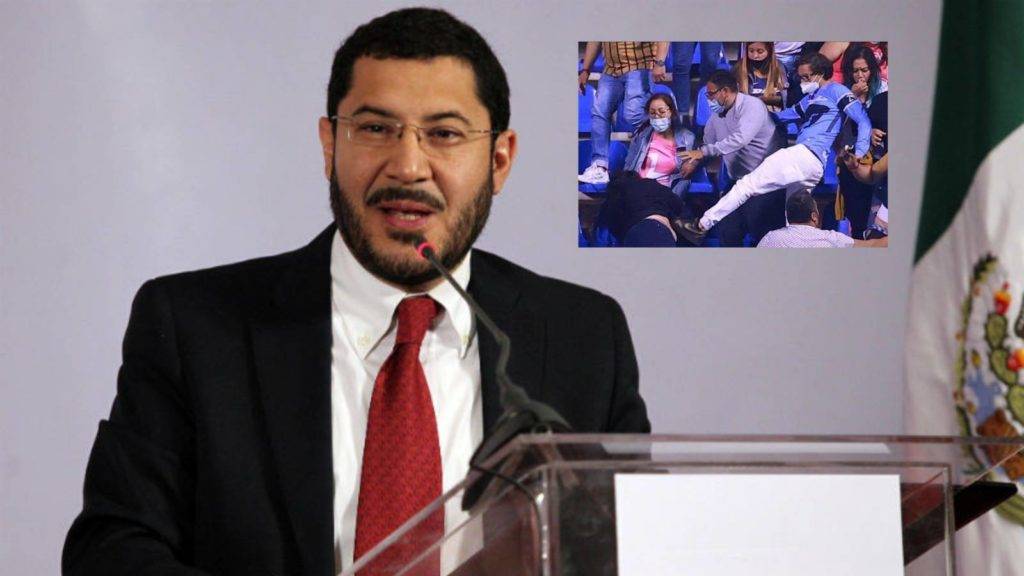 Batres desmiente ser familiar del joven que golpeó a mujer en estadio