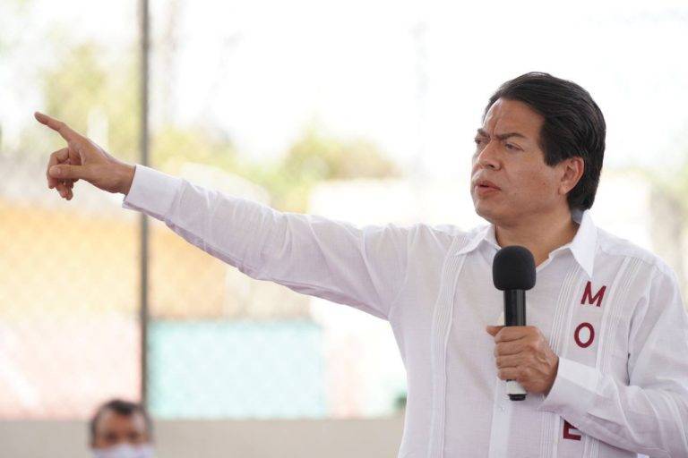 Mario Delgado pide retirar derechos políticos a Saúl Huerta