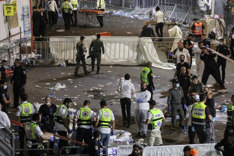 Estampida durante evento religioso en Israel deja decenas de fallecidos