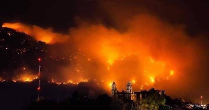 Incendio en Tepoztlán apenas es controlado al 20 por ciento