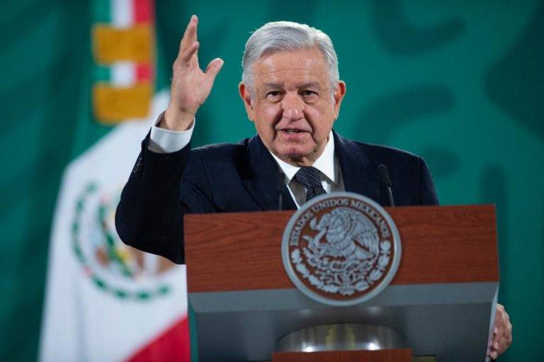 AMLO respalda ampliación de la presidencia de Arturo Zaldívar en la SCJN