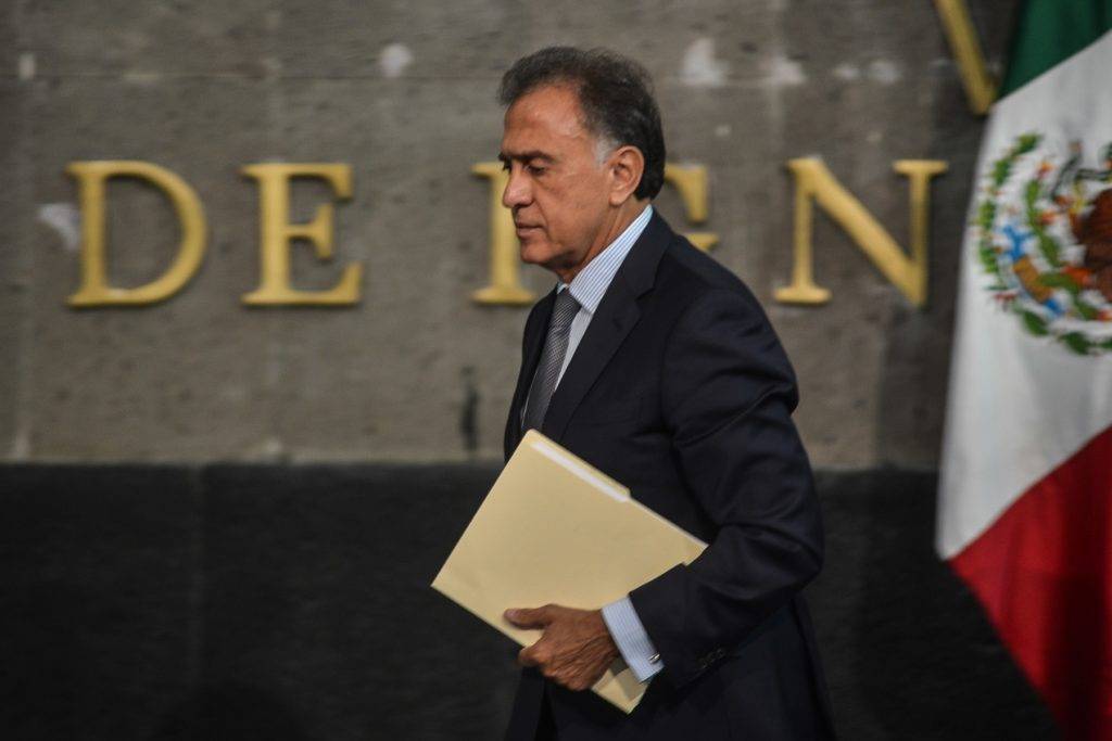 FGR inicia investigación contra Miguel Ángel Yunes por su gestión en el ISSSTE